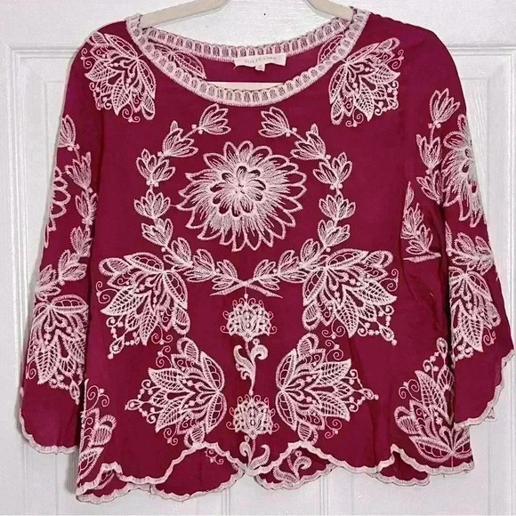 Solitaire Tops - SOLITAIRE Burgundy and off white embroidered 3/4 sleeve top | size medium